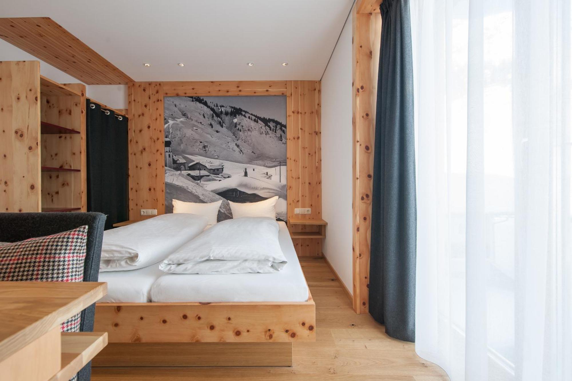 Hotel Mondschein Hotel & Chalet 4*
