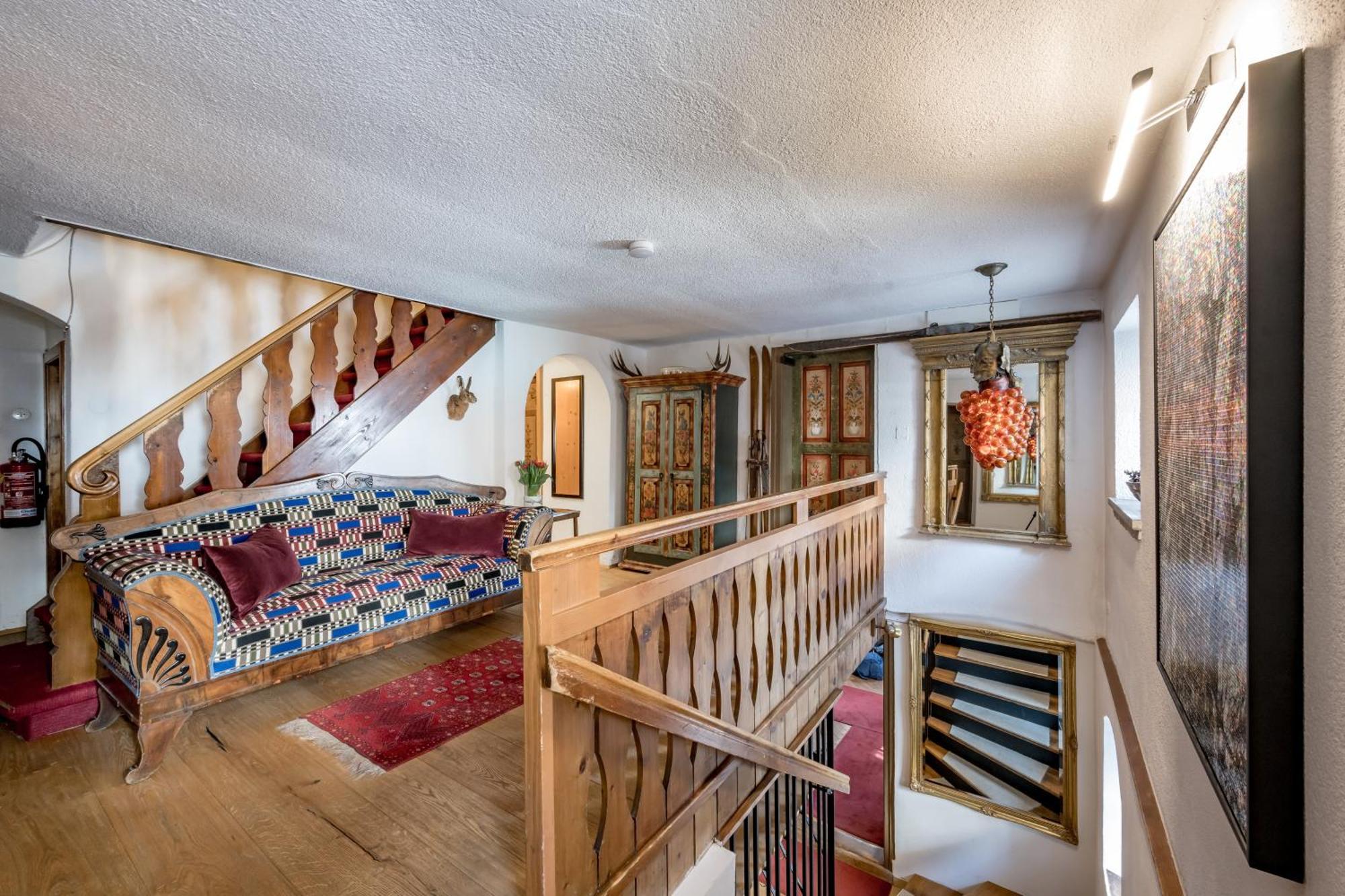 Mondschein Hotel & Chalet 4*